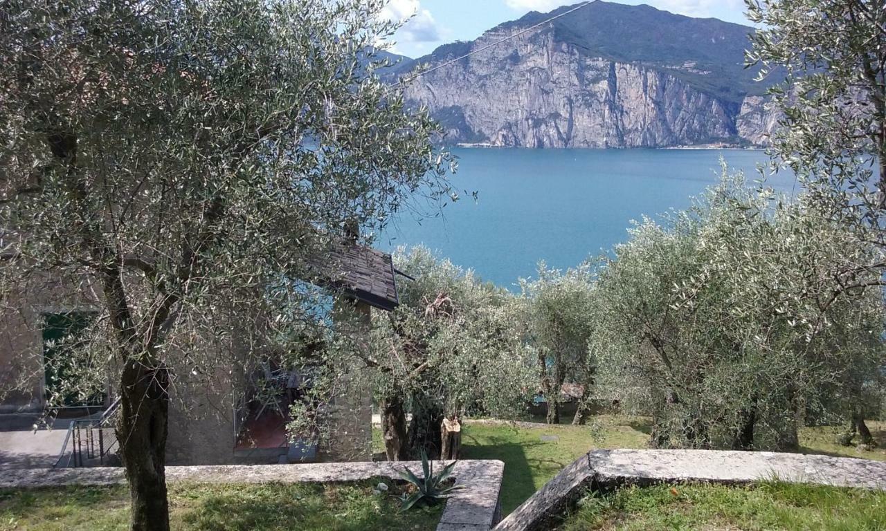 B&B Villa Candoras Malcesine Bagian luar foto